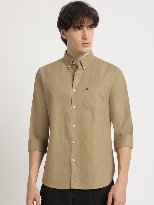 Men Beige Solid Slim Fit Cotton Casual Shirt