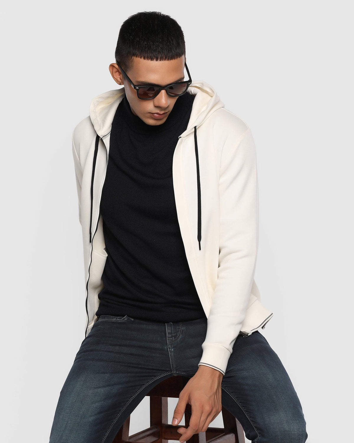 Hoodie Off White Solid Sweatshirt - Morgan