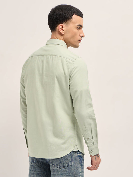 Light Green Solid Slim Fit Casual Shirt with Button-Down Collar