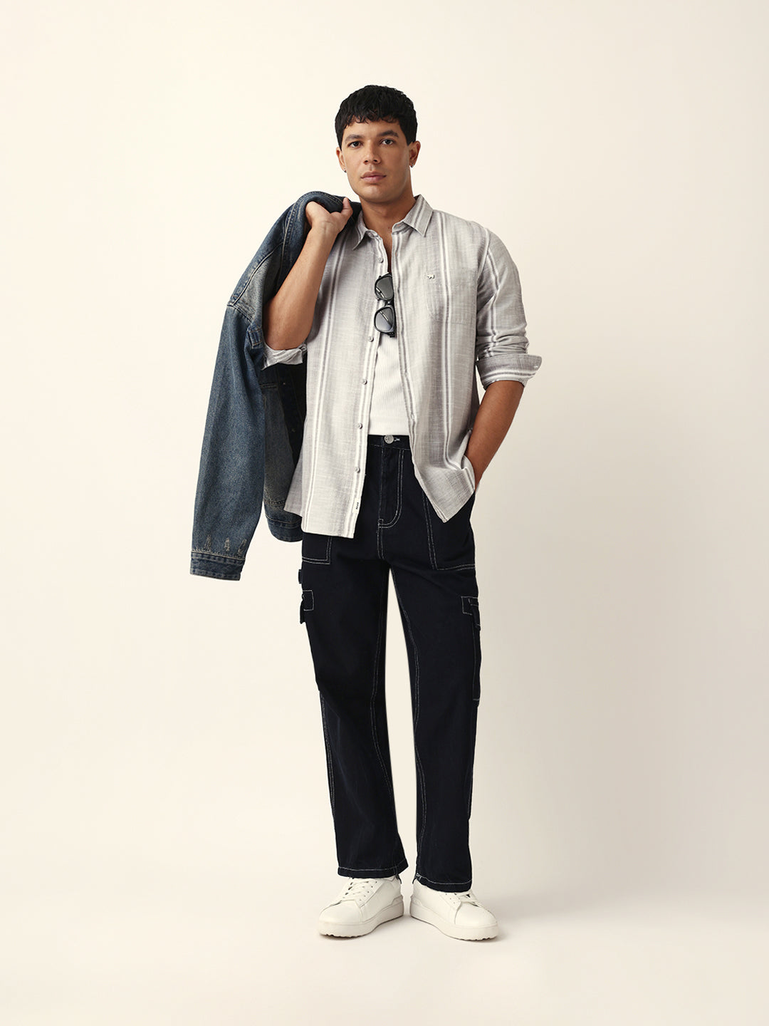 Grey & White Herringbone Striped Slim Fit Casual Shirt