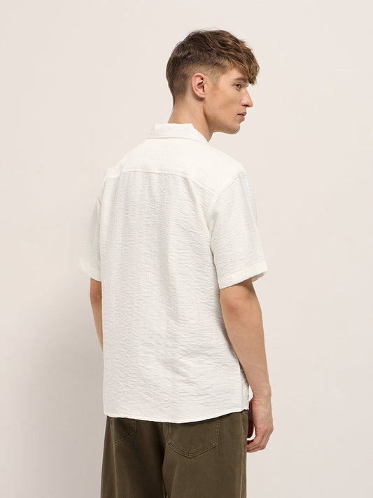 White Crinkled Textured Regular Fit Half-Sleeve Casual Shirt