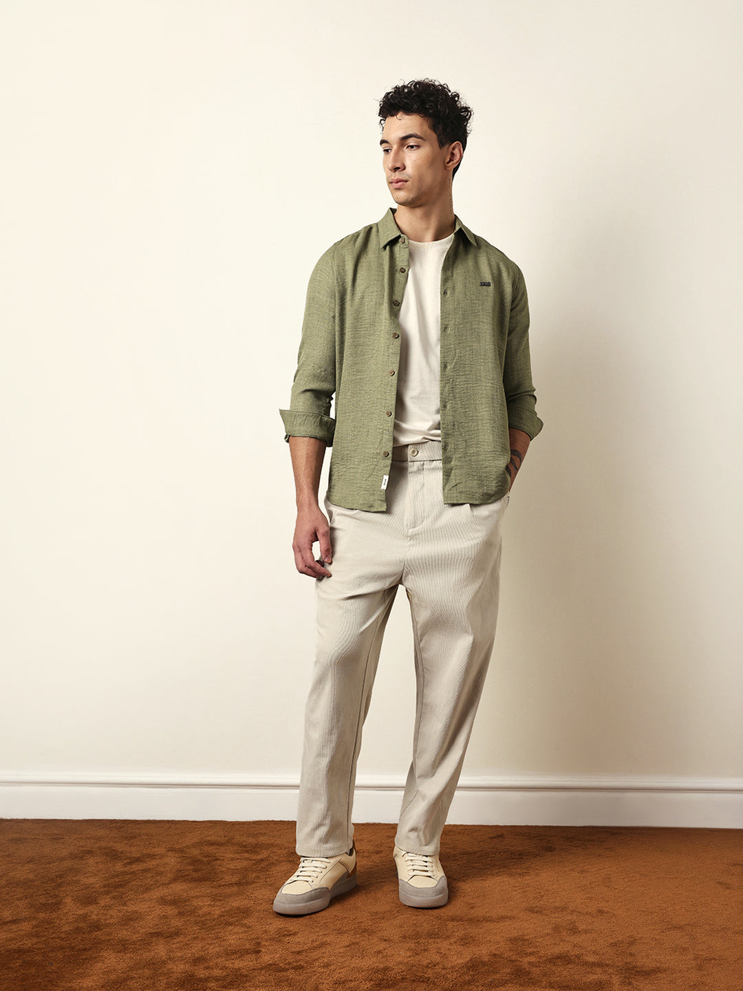 Green Woven Textured Slim Fit Casual Shirt