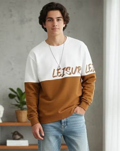 Men Colourblocked Regular Fit Sweatshirt