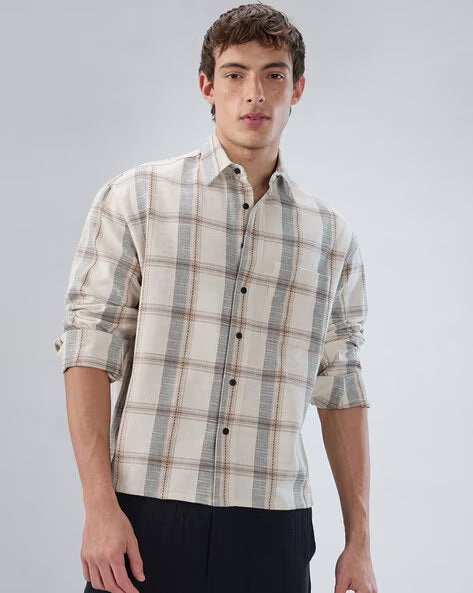 Men Checked Boxy Fit Spread-Collar Shirt