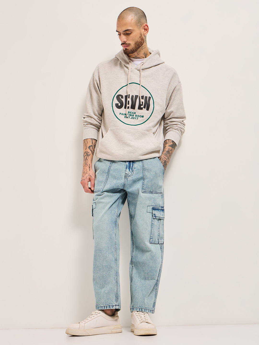 Light Blue with Mid Fade Mid-Rise Baggy Fit Cargo Jeans