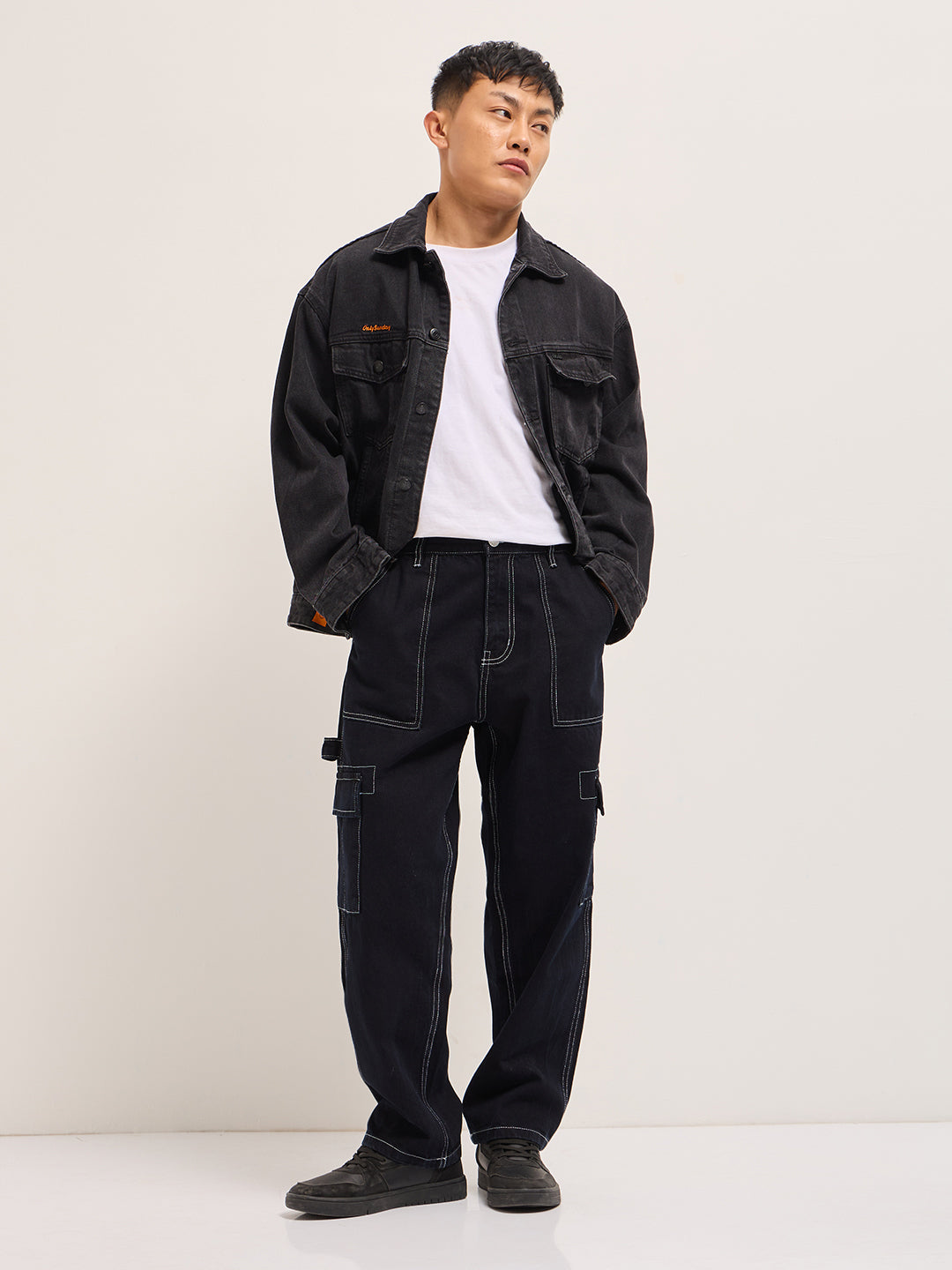 Black Mid-Rise Baggy Fit Cargo Jeans