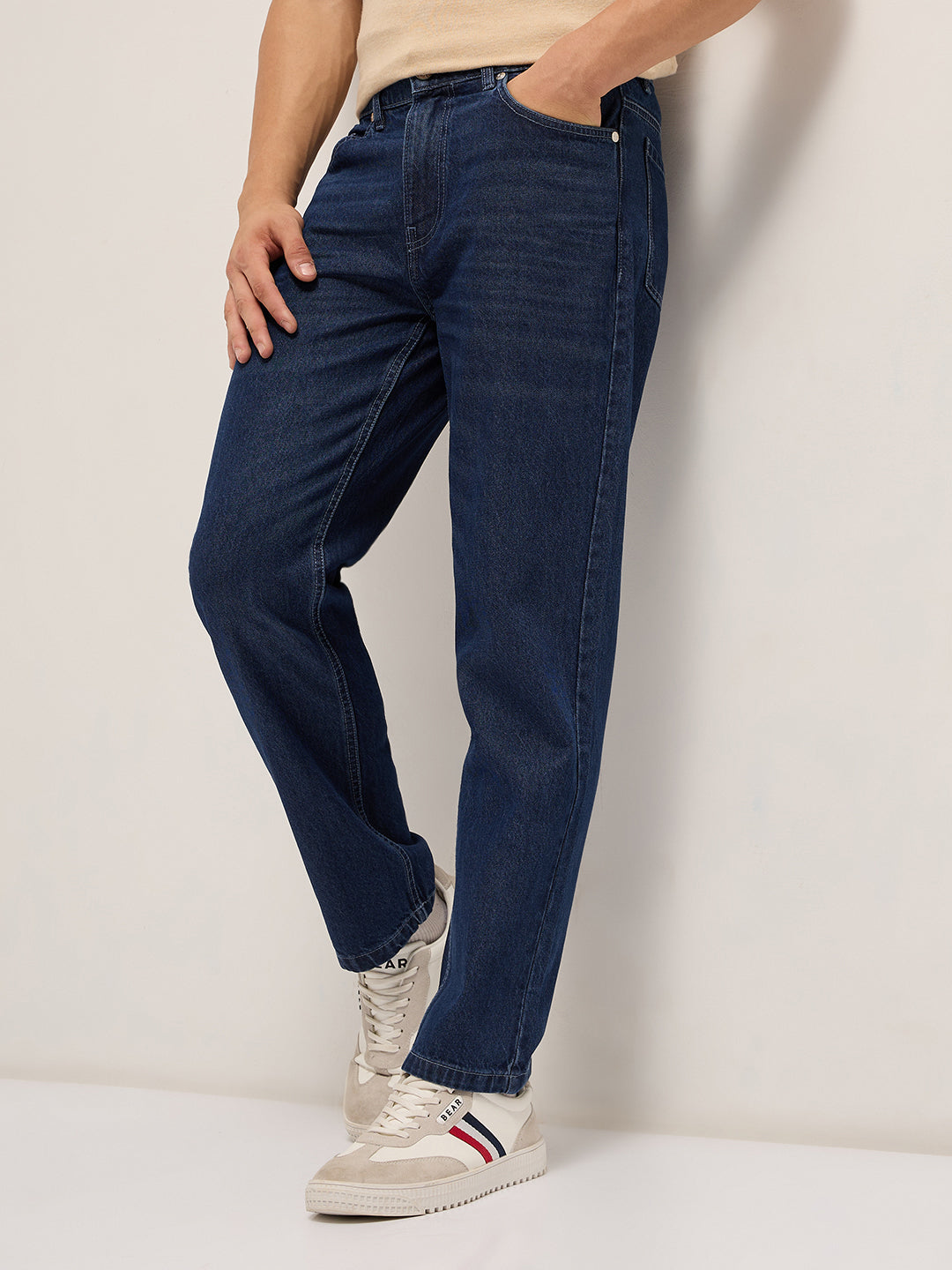 Mid Blue Solid Mid-Rise Straight Fit Jeans