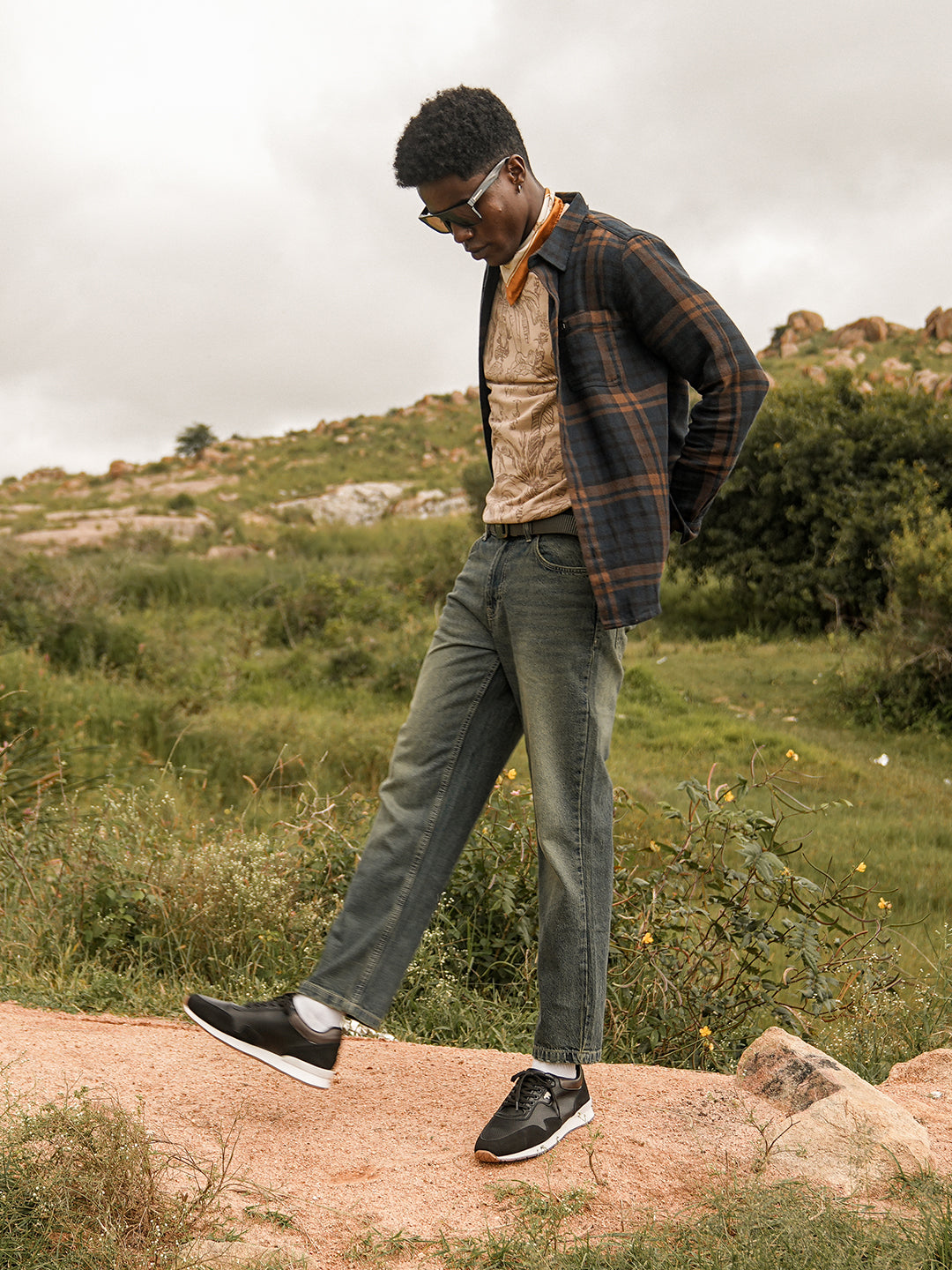 Mid Blue Mid-Rise Straight Fit Jeans with Heavy Washed Effect