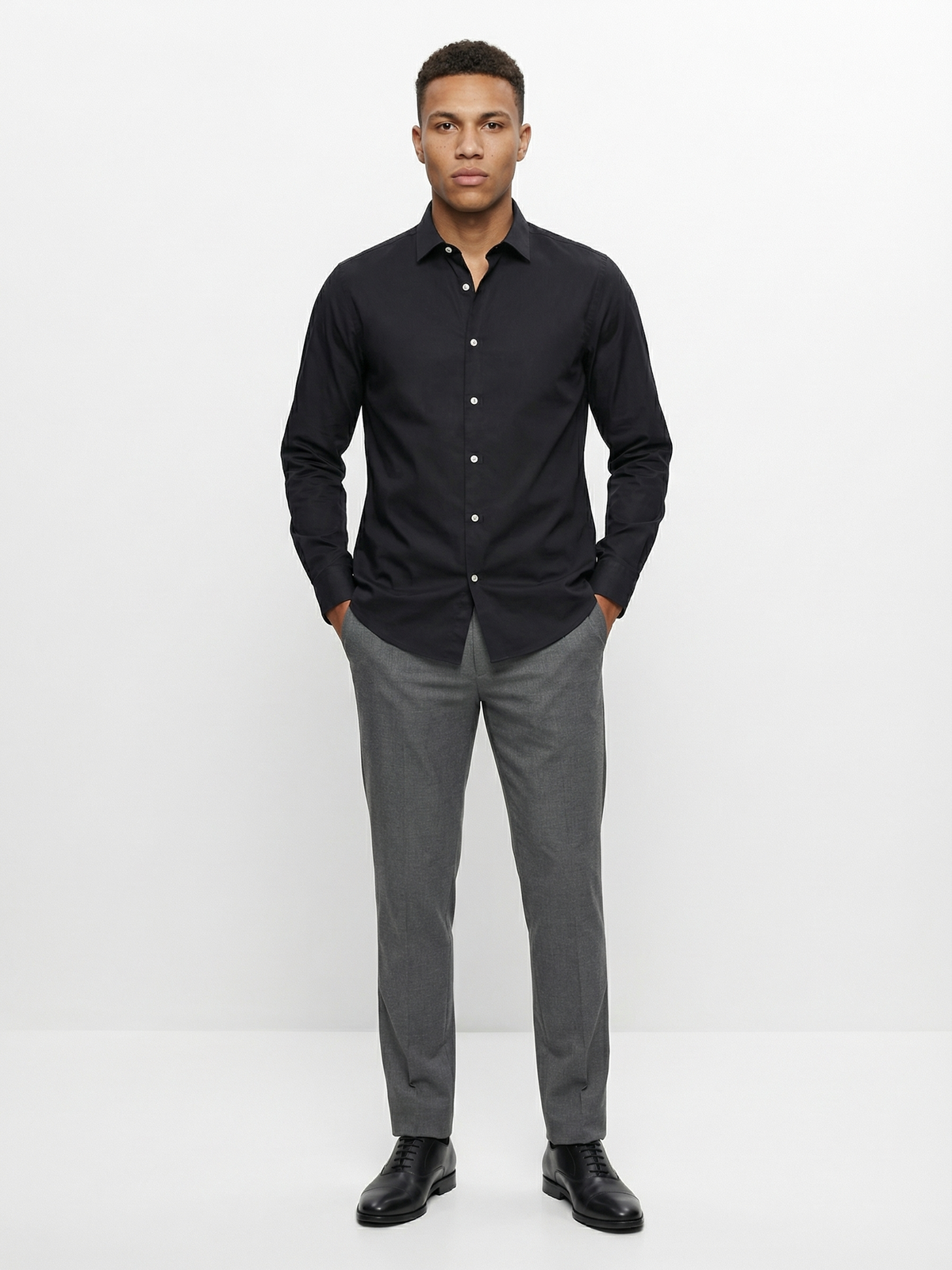 Black Solid Slim Fit Casual Shirt