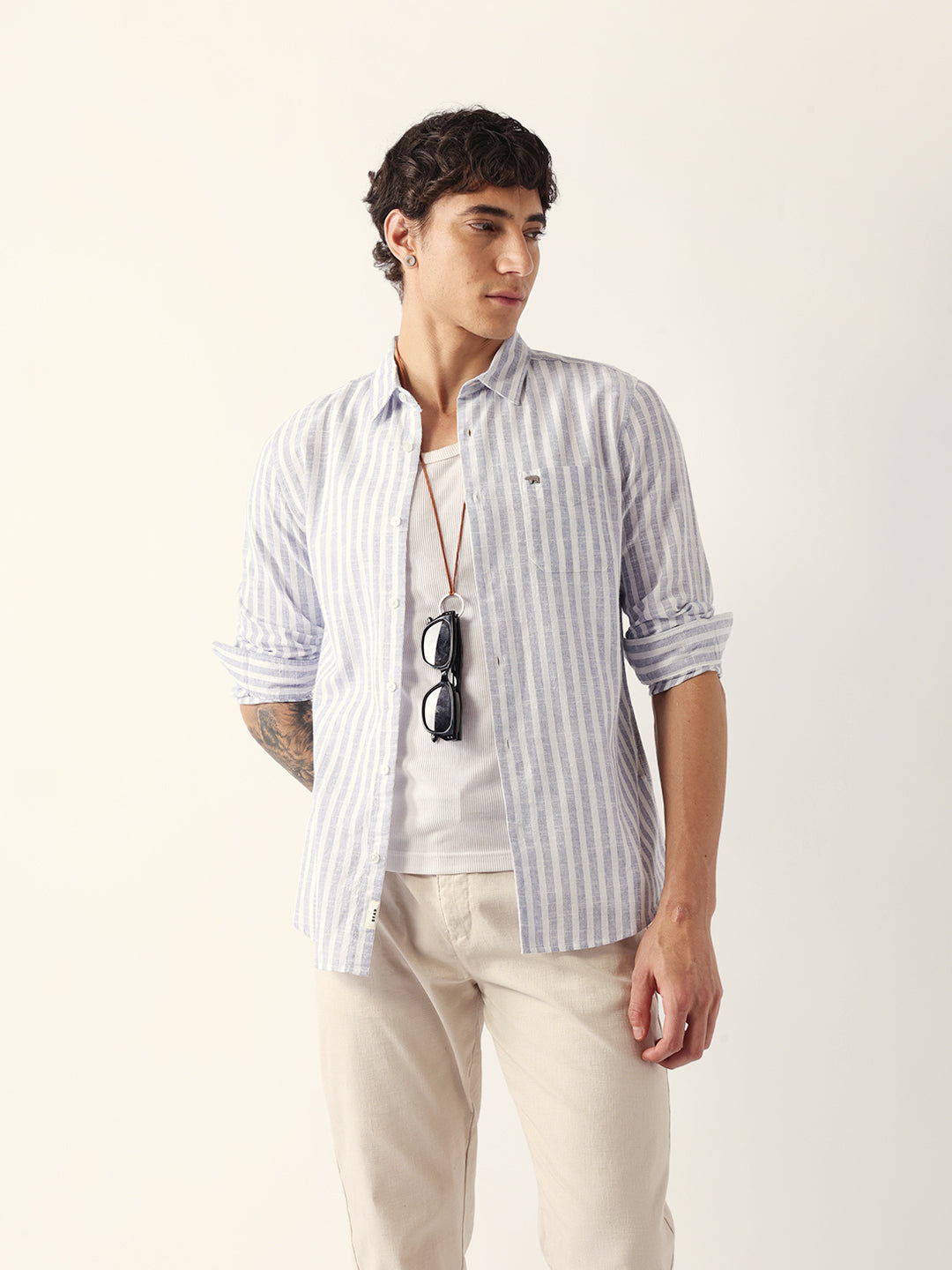 White & Blue Woven Vertical Striped Slim Fit Casual Shirt