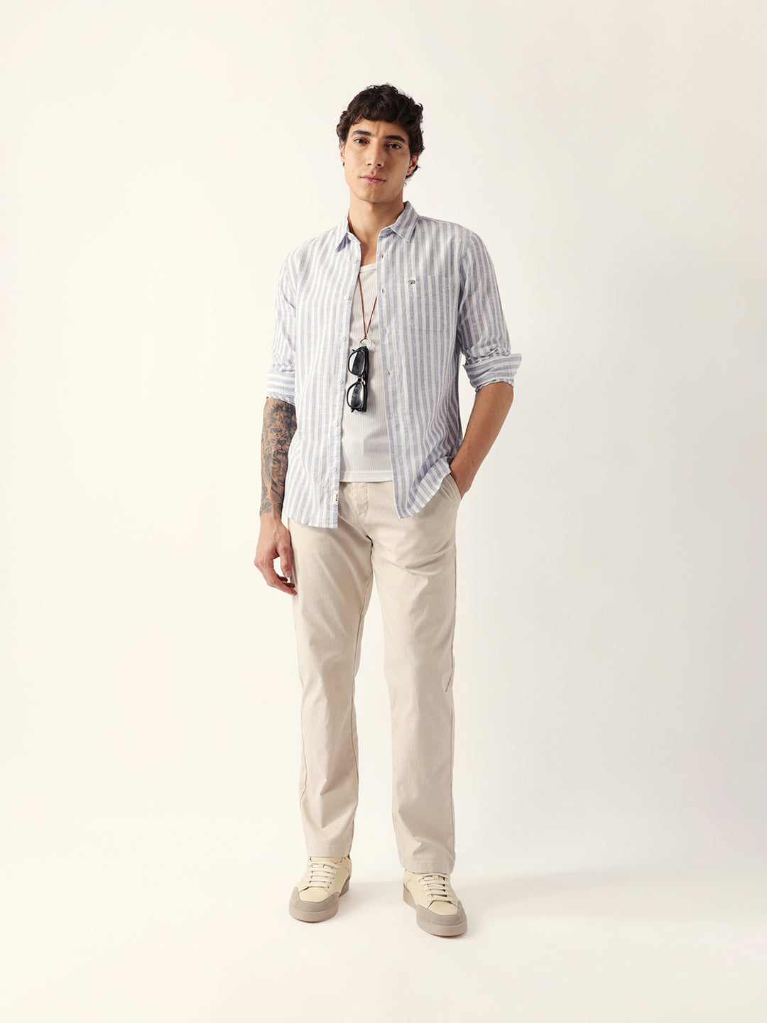 White & Blue Woven Vertical Striped Slim Fit Casual Shirt
