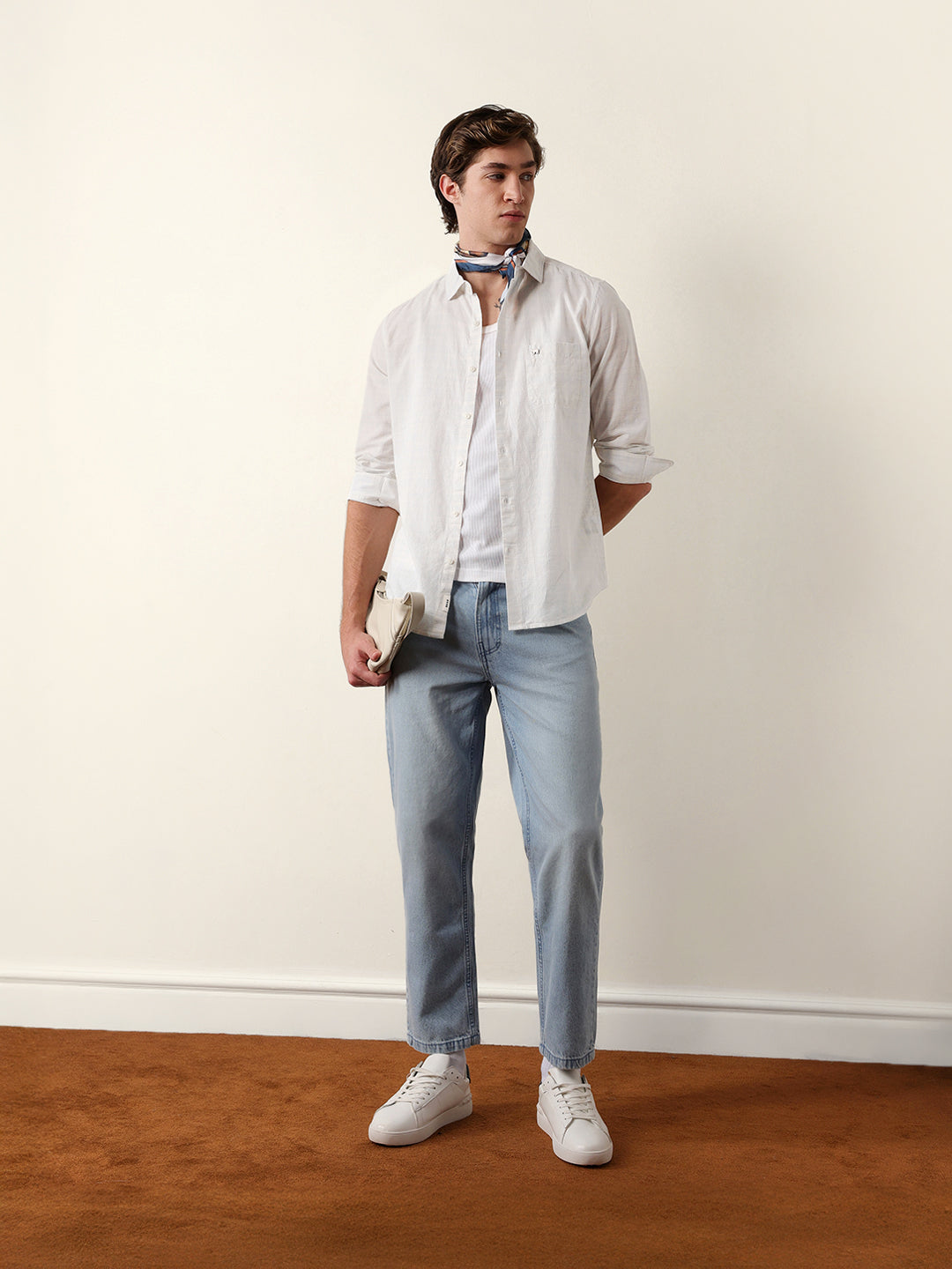 Blue & Off-White Woven Micro-Checked Slim-Fit Casual Shirt