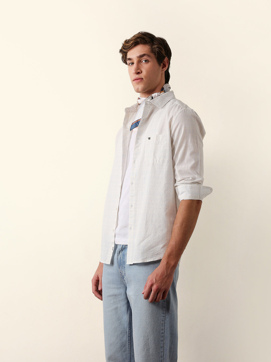 Blue & Off-White Woven Micro-Checked Slim-Fit Casual Shirt