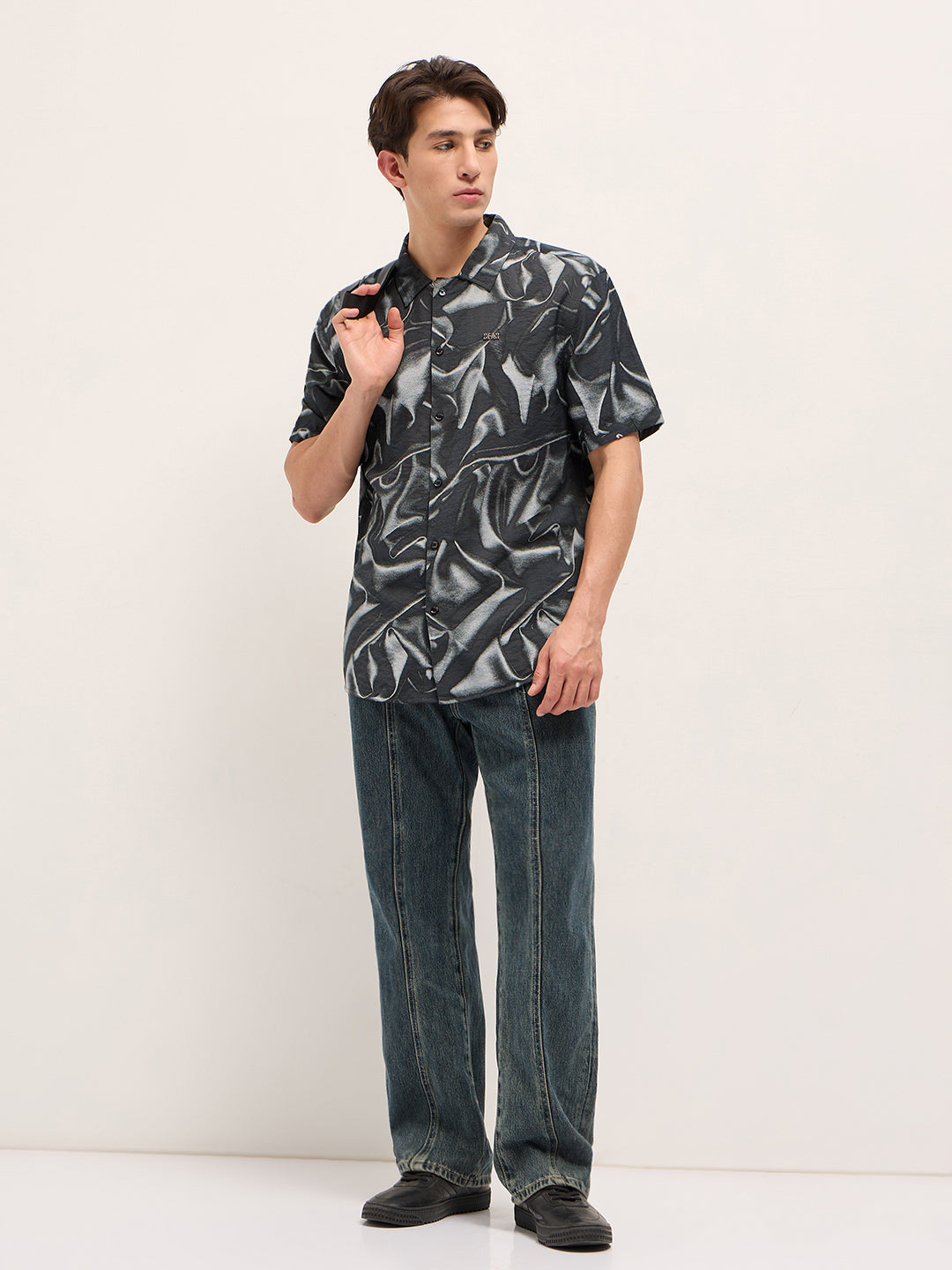 Black Digital Print Relaxed Fit Casual Shirt in Nylon Viscose
