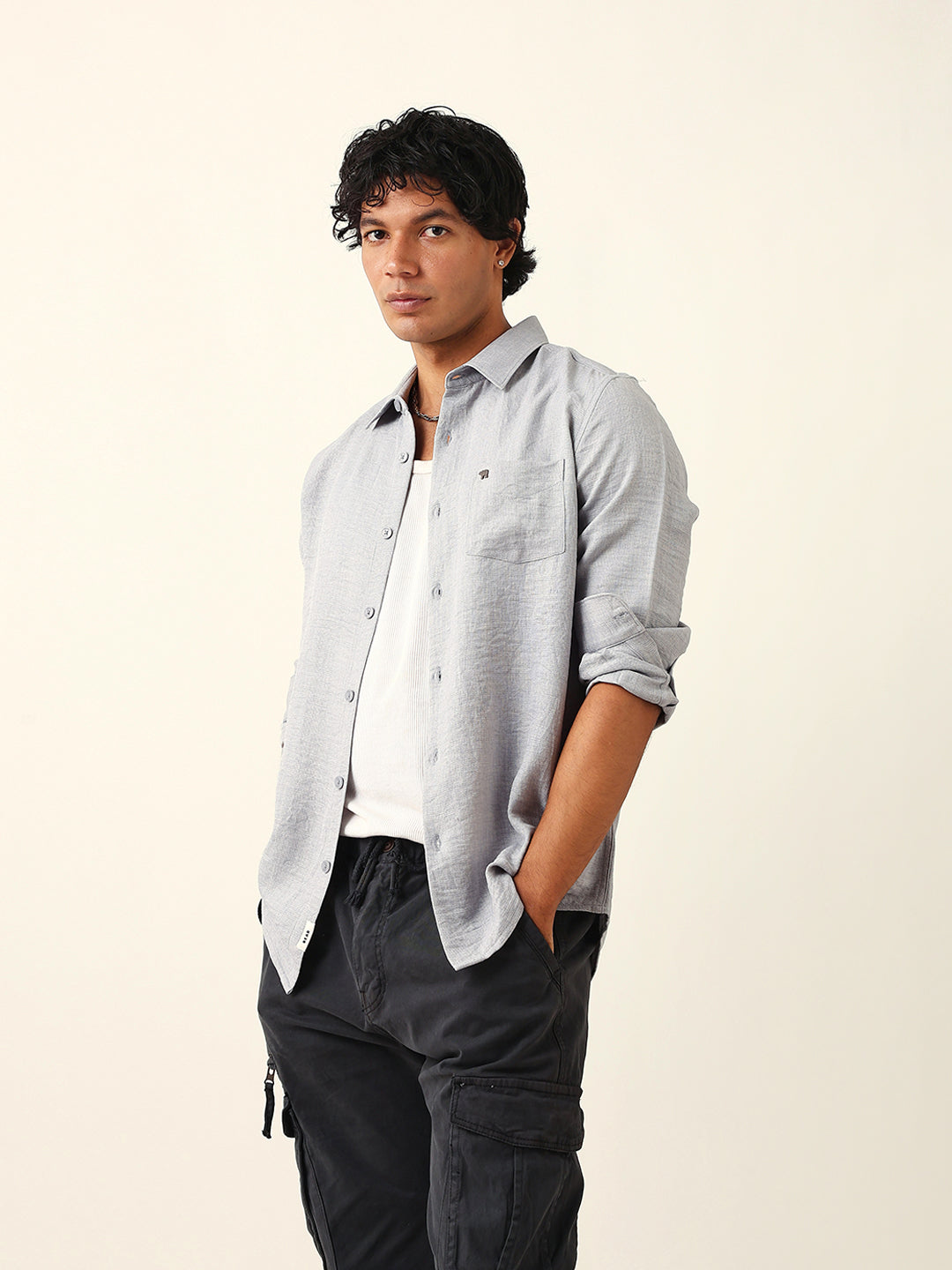 Grey Textured Solid Slim Fit Casual Shirt