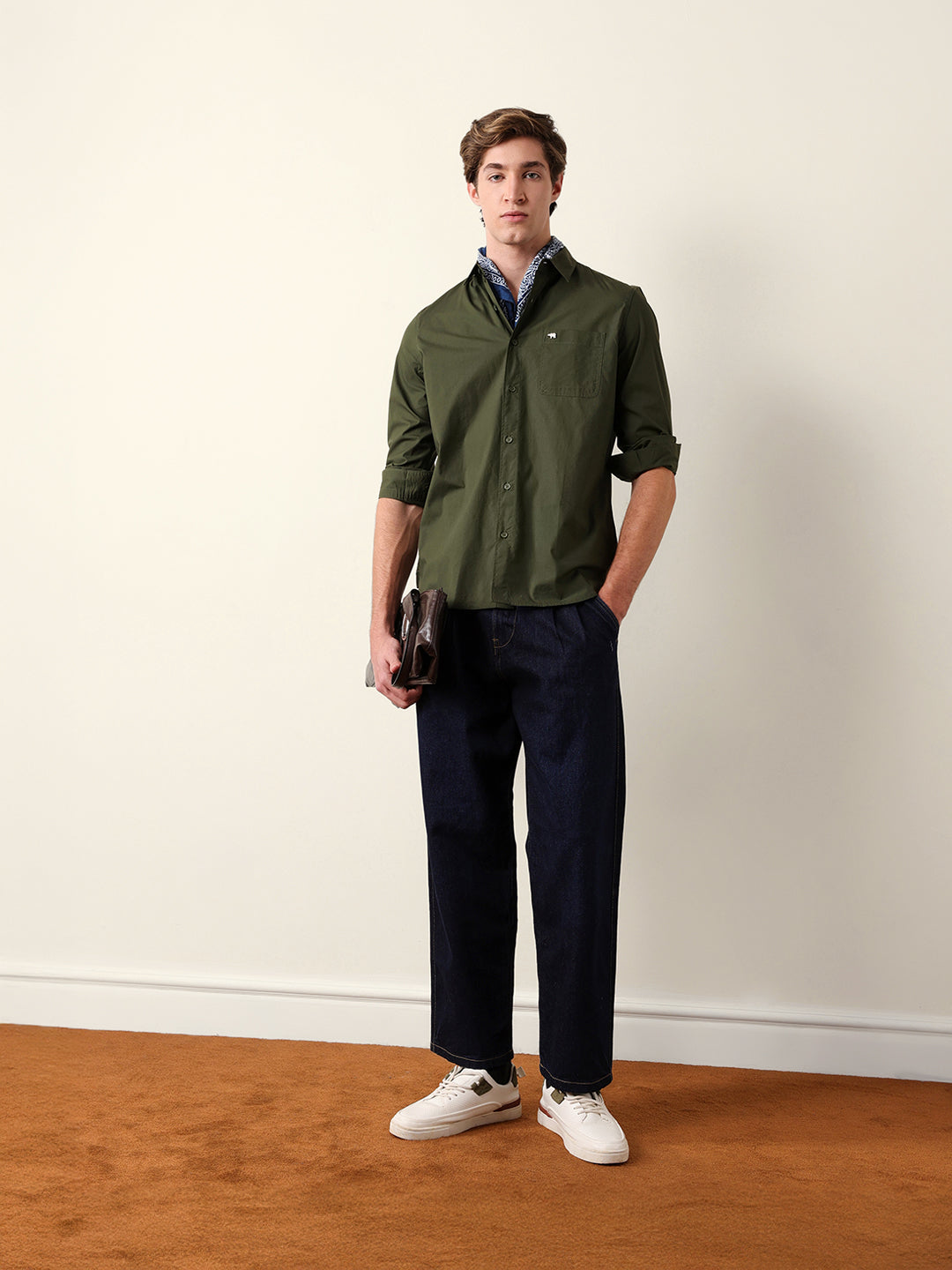 Olive Solid Slim Fit Cotton Casual Shirt
