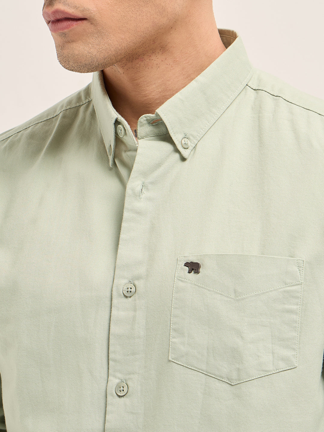 Light Green Solid Slim Fit Casual Shirt with Button-Down Collar