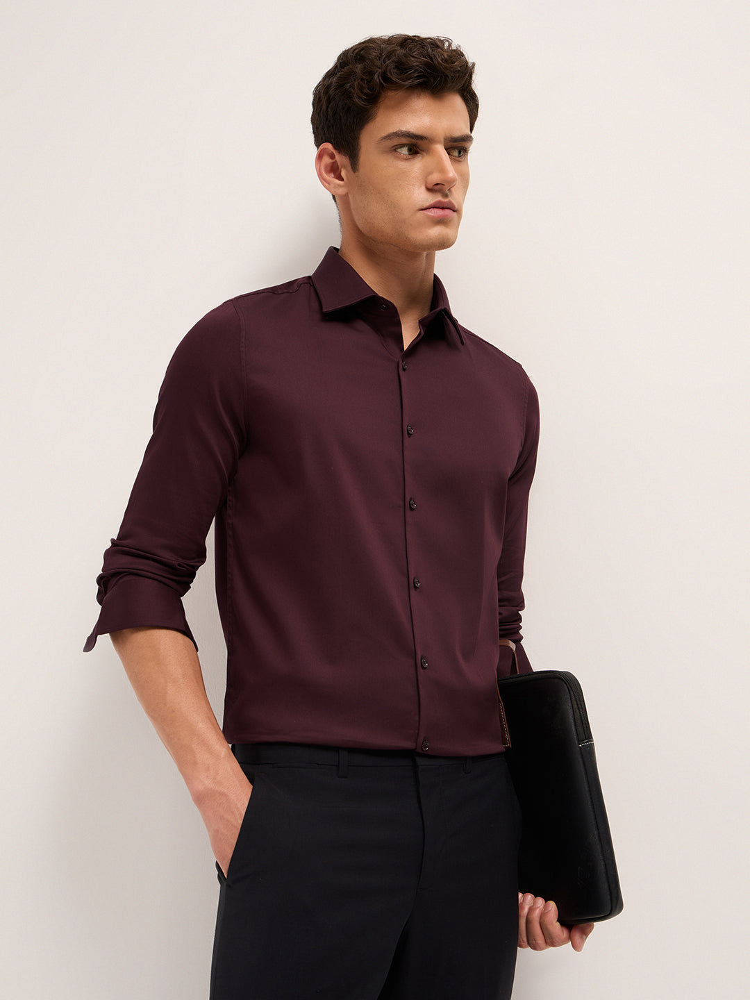 Maroon Solid Tailored Fit Formal Shirt