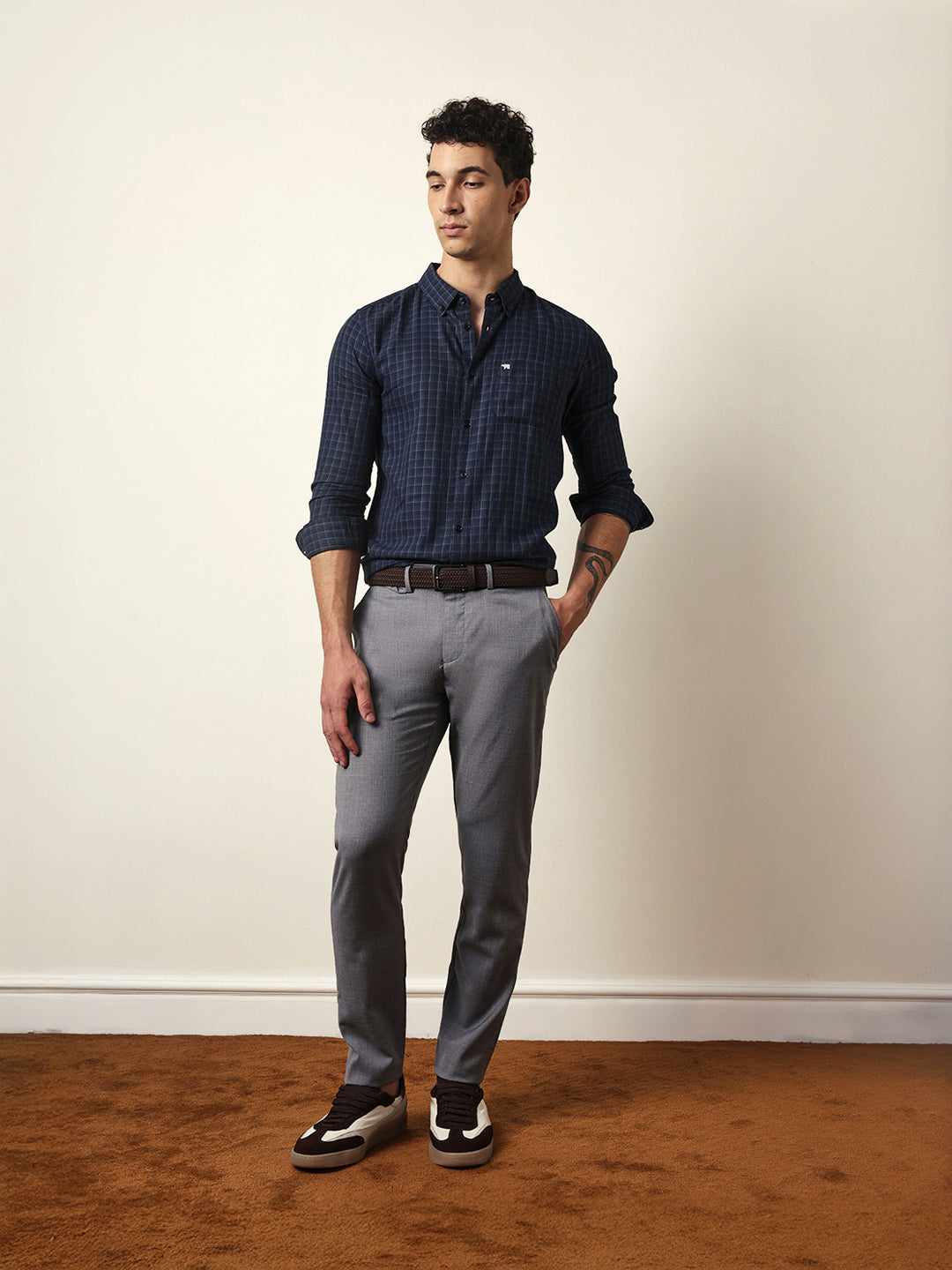 Blue Woven Micro-Checked Slim Fit Casual Shirt
