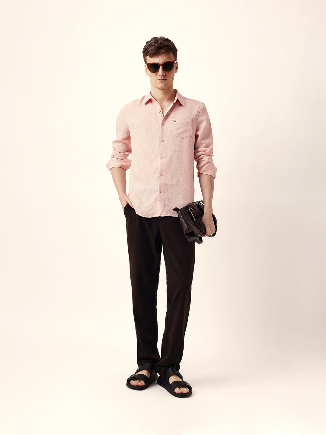 Pink Woven Solid Slim Fit Casual Shirt