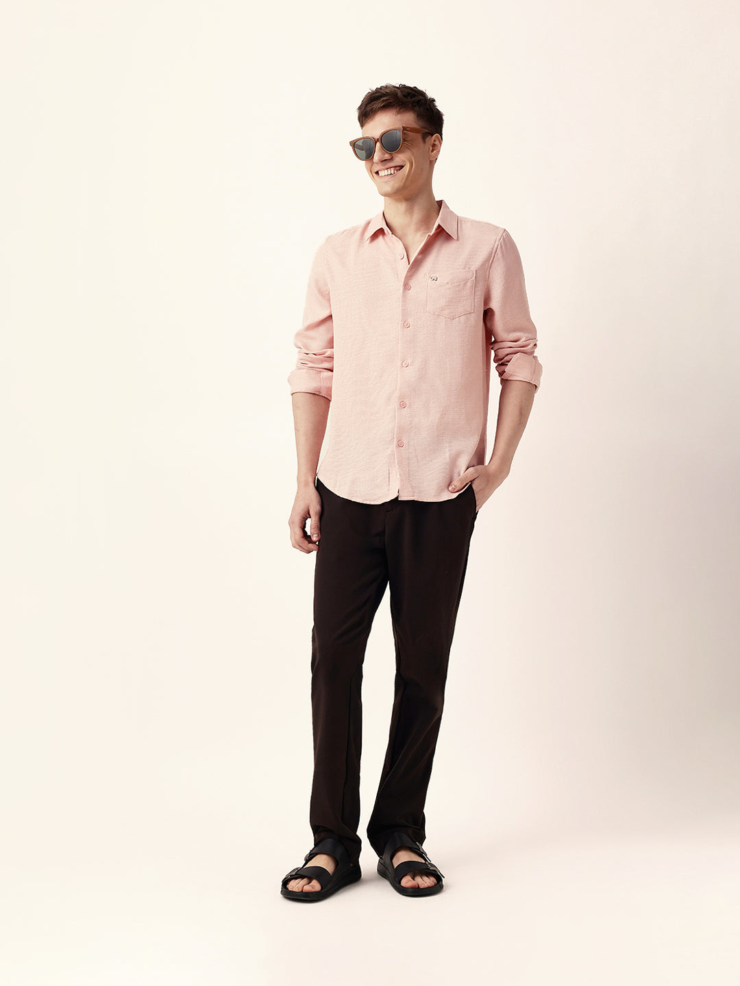 Pink Woven Solid Slim Fit Casual Shirt