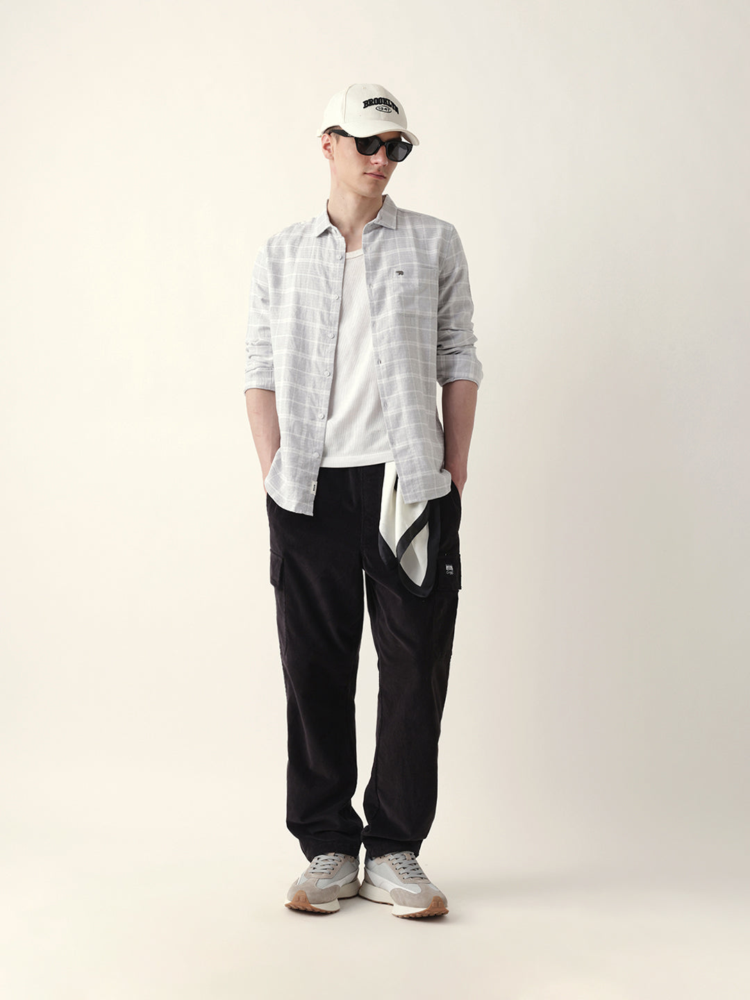 Grey Herringbone Checked Slim Fit Casual Shirt