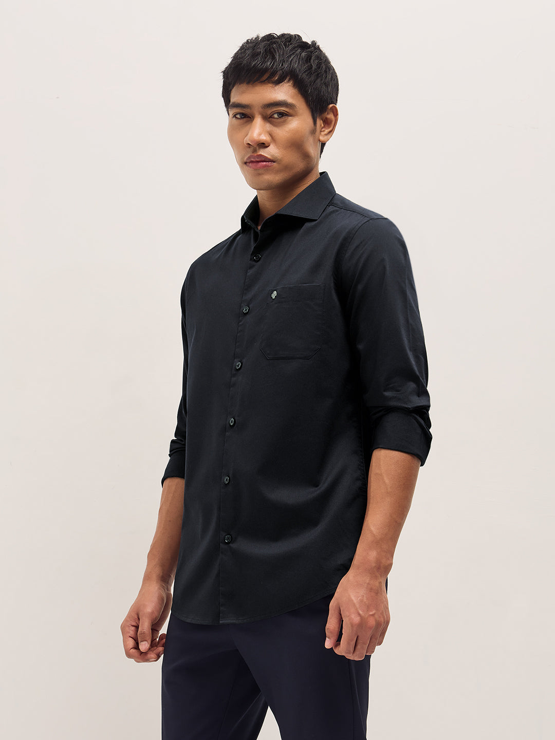 Navy Blue Solid Tailored Fit Formal Shirt