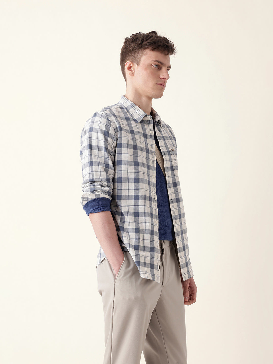 White with Blue Woven Checkered Slim Fit Casual Shirt