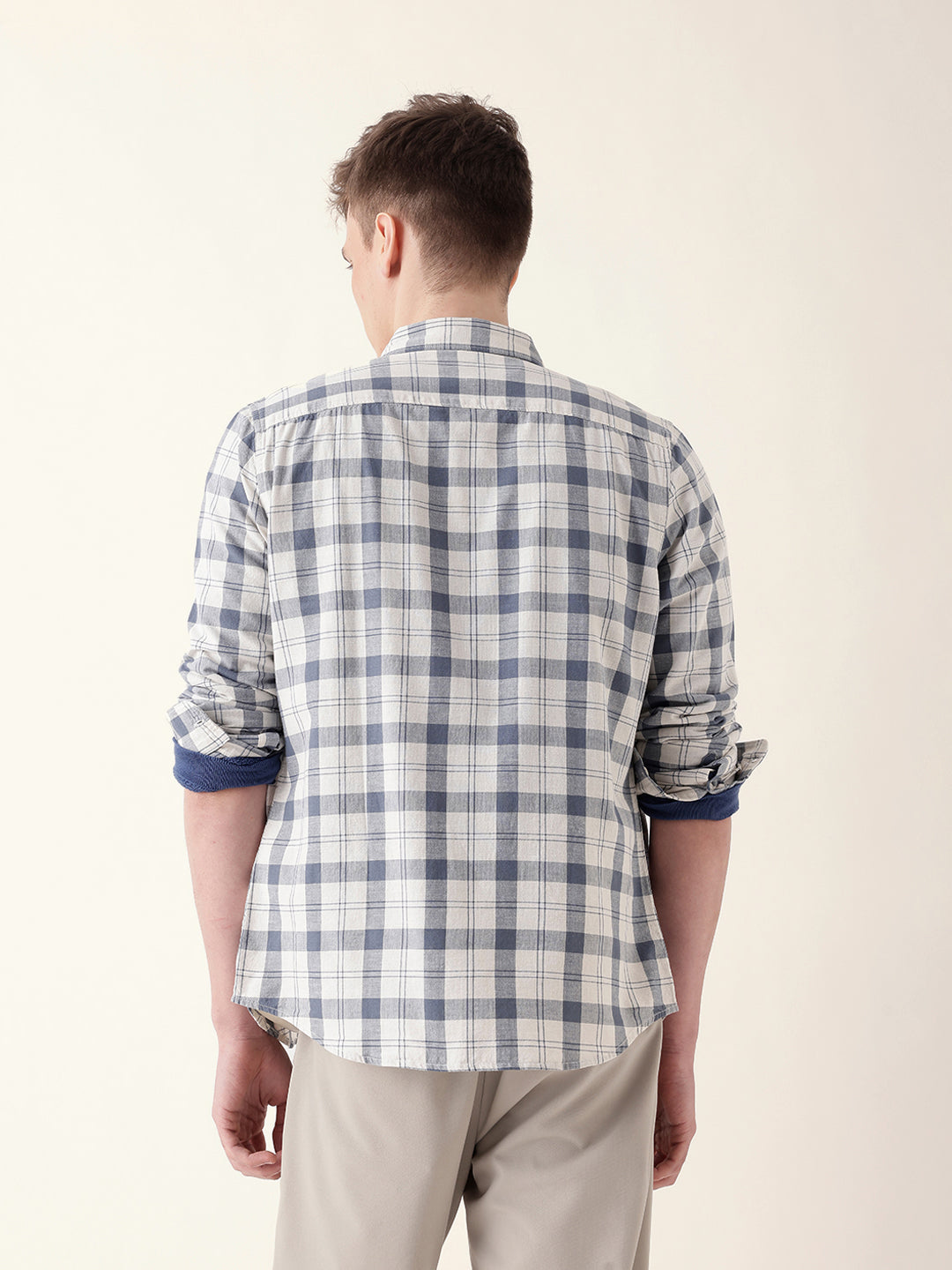 White with Blue Woven Checkered Slim Fit Casual Shirt
