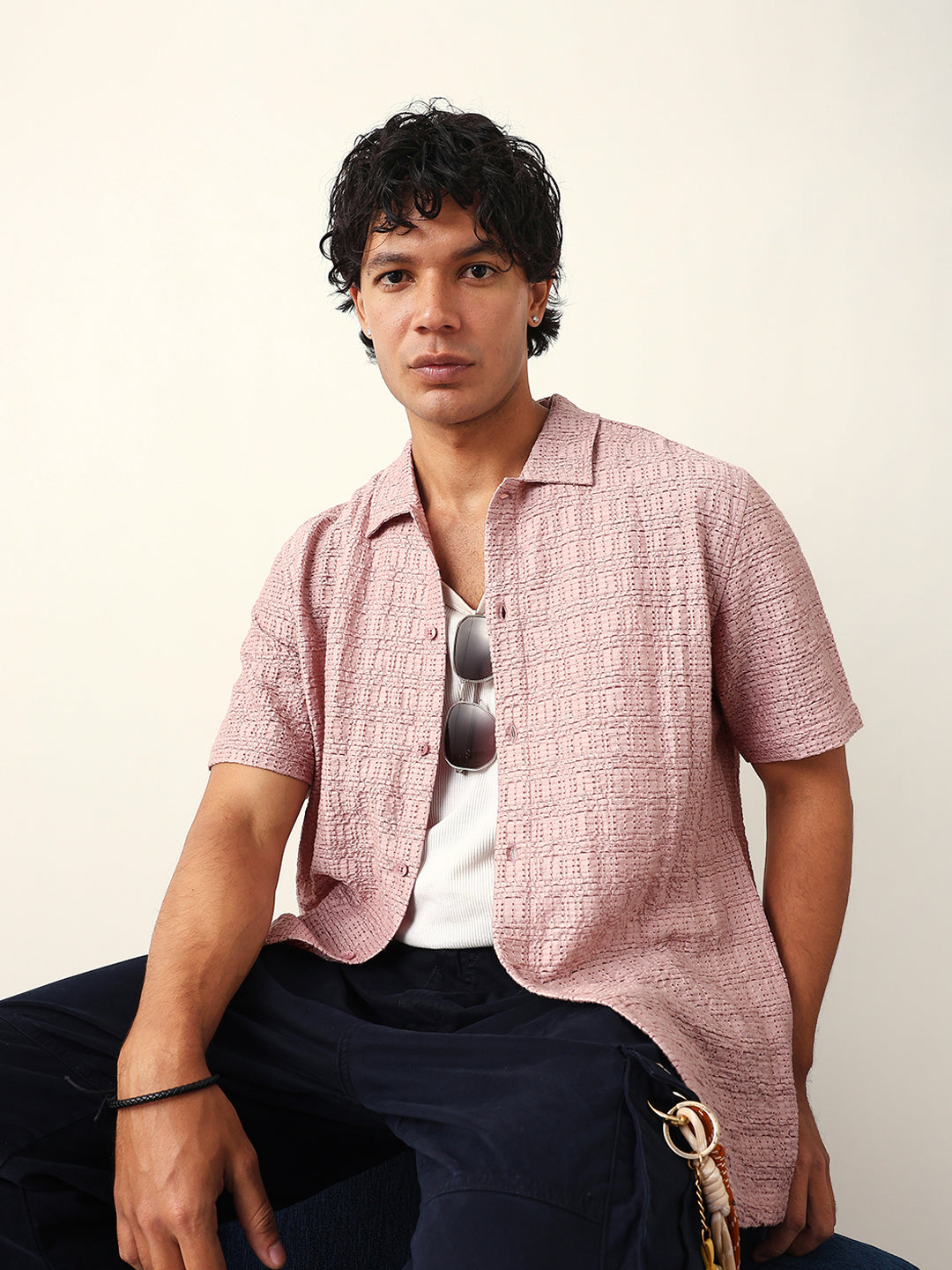 Light Pink Textured Geometric Relaxed Fit Casual Half Sleeve Shirt