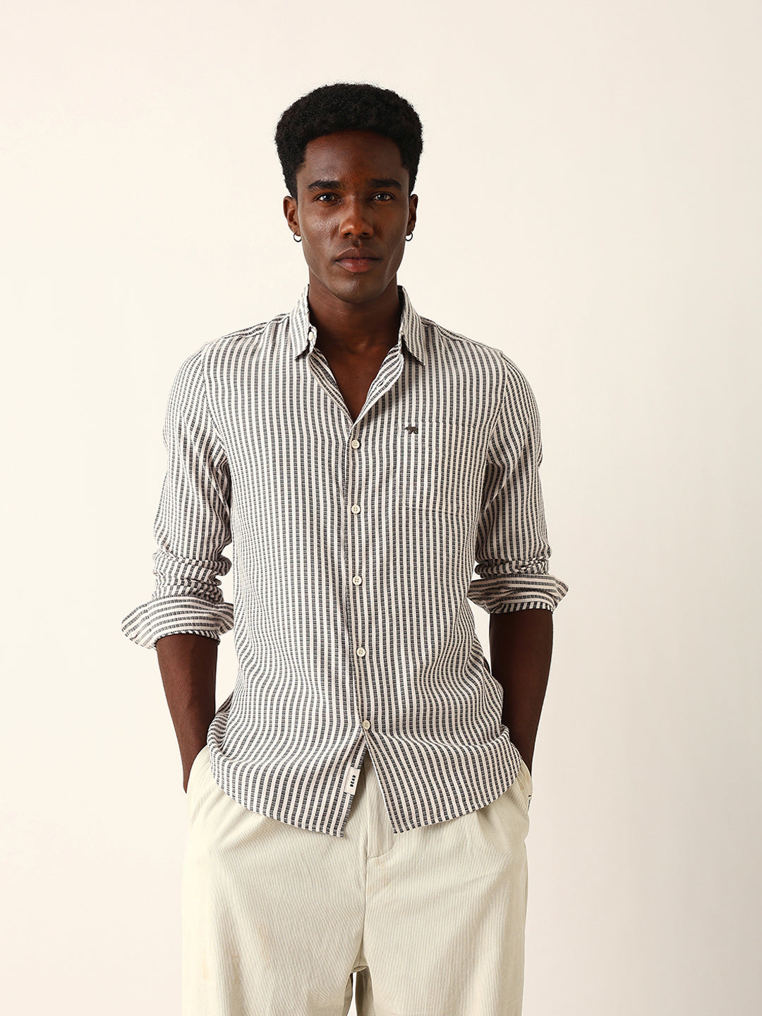 Black & White Vertical Woven Pinstriped Slim Fit Casual Shirt