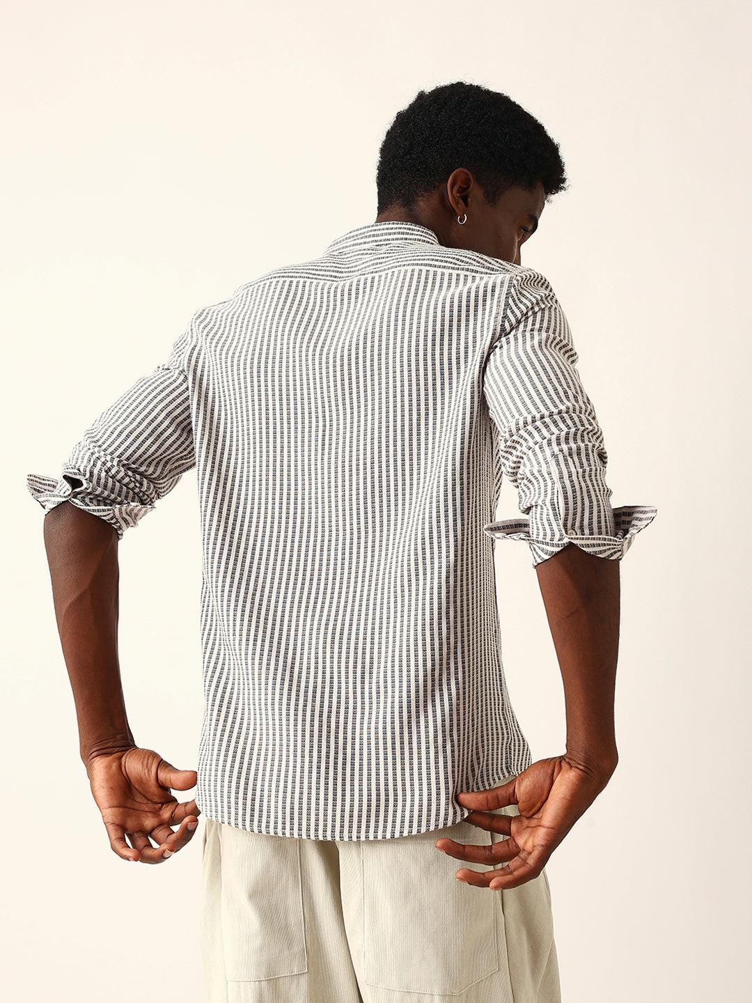 Black & White Vertical Woven Pinstriped Slim Fit Casual Shirt