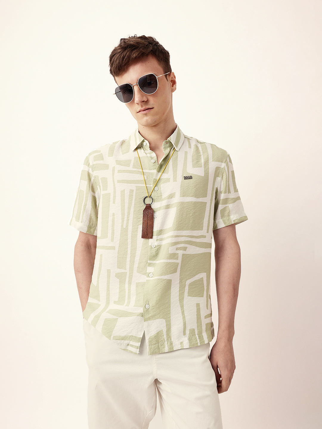 White & Green Relaxed Fit Abstract Stroke Print Half Sleeve Casual Shirt