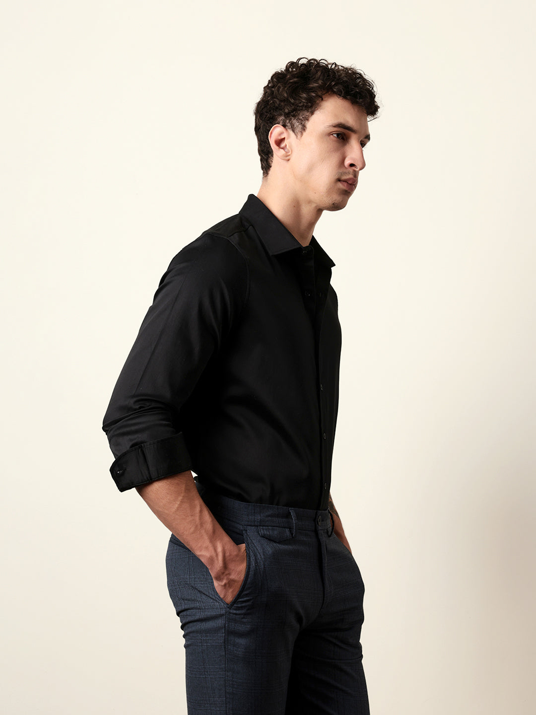 Black Solid Tailored Fit Formal shirt