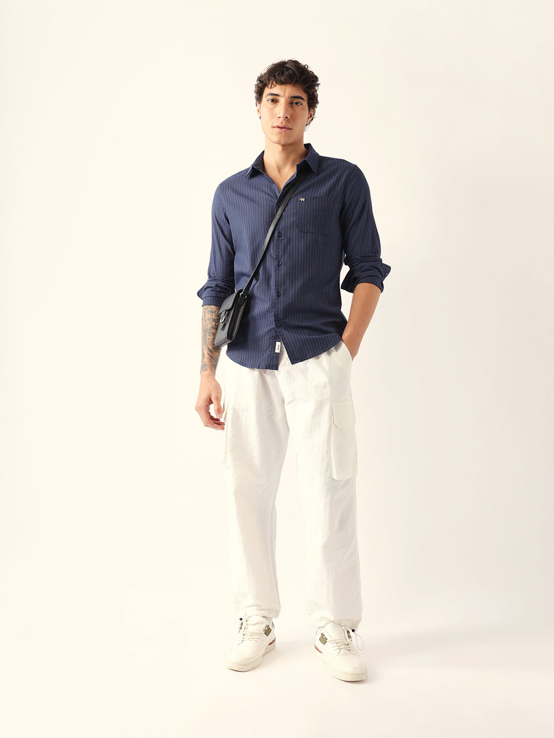 Blue Slim Fit Casual Shirt with Vertical Pine Stripes