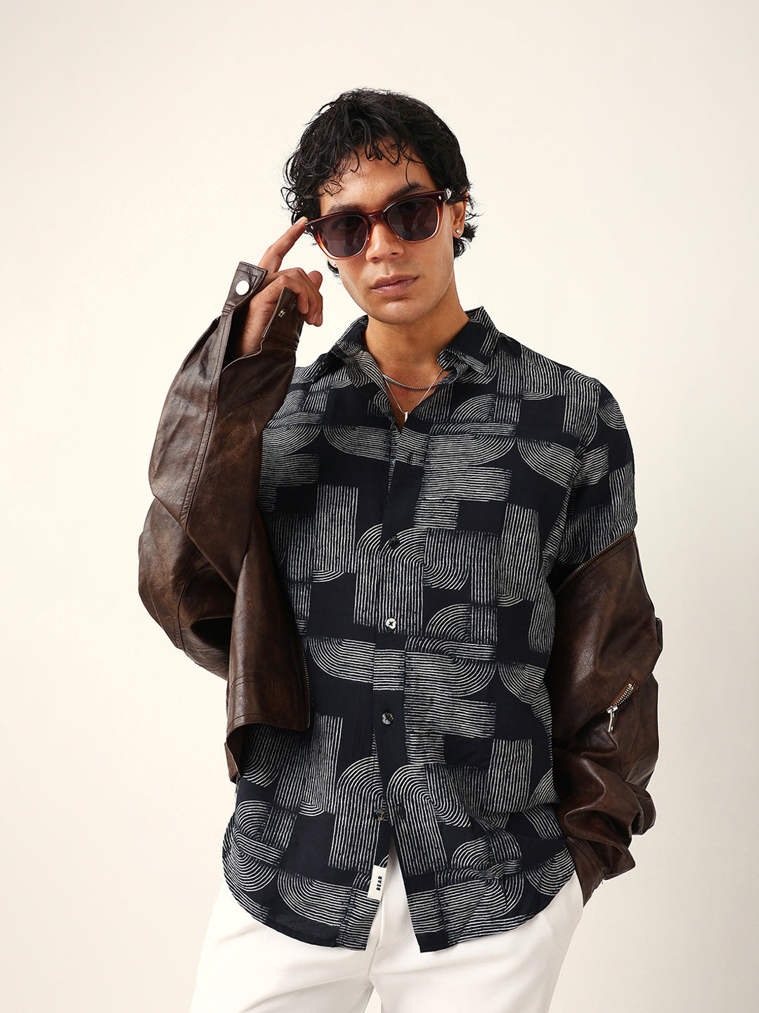 Black & White Geometric Printed Regular Fit Casual Shirt