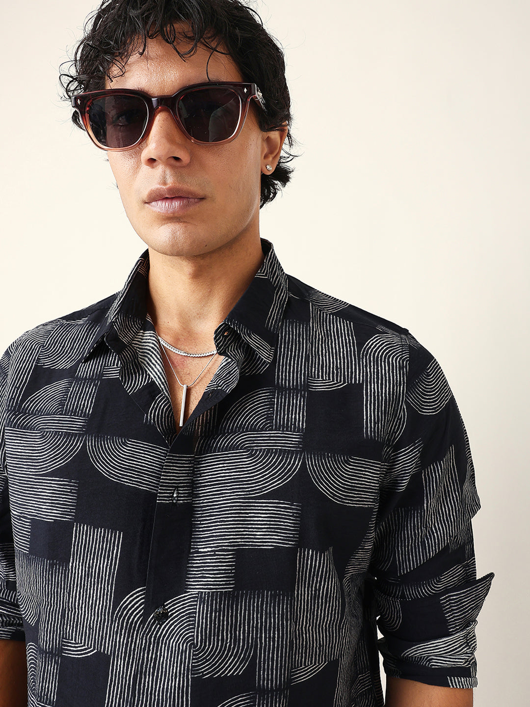 Black & White Geometric Printed Regular Fit Casual Shirt