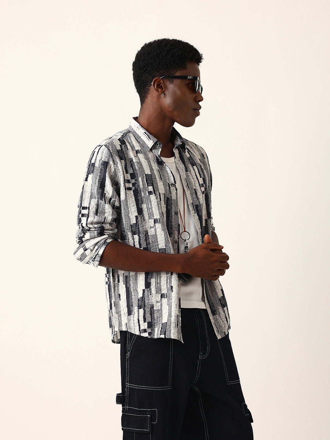 Black & Off-White Abstract Textured Printed Regular Fit Casual Shirt