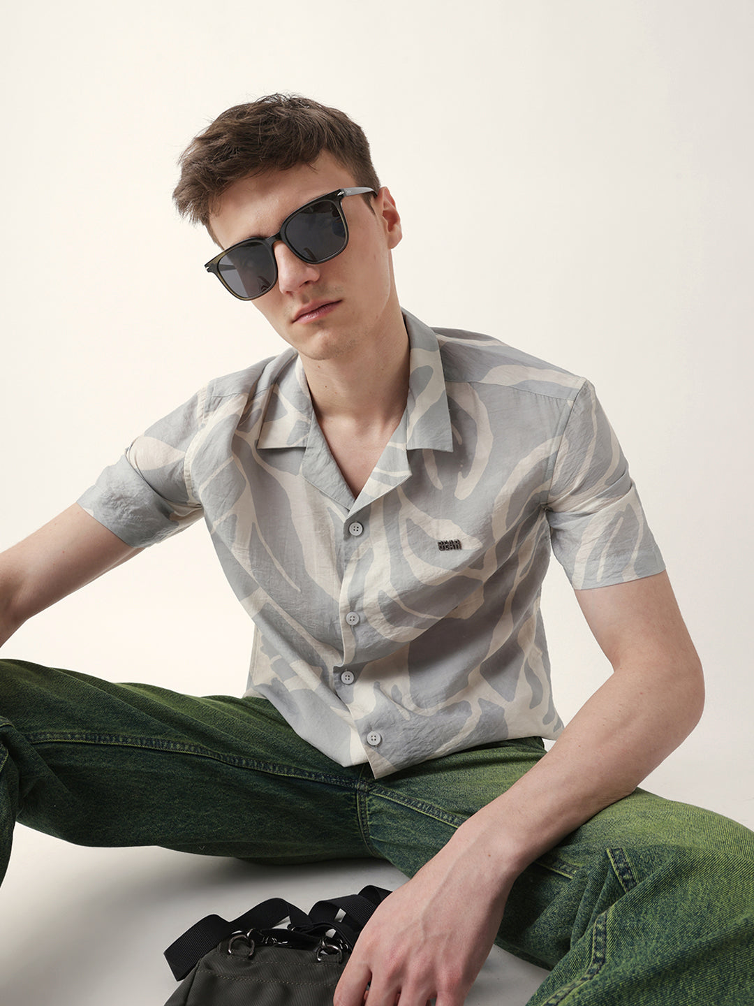 Teal with Cream Relaxed Fit Abstract Stroke Print Half Sleeve Casual Shirt