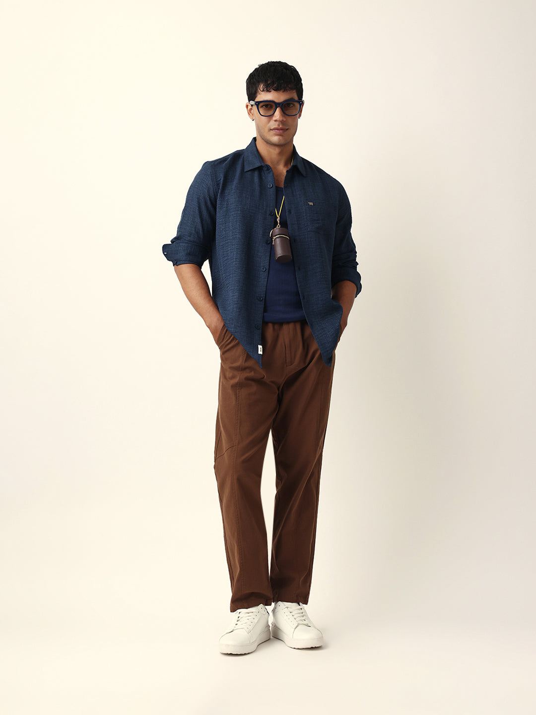 Blue Textured Solid Slim Fit Casual Shirt