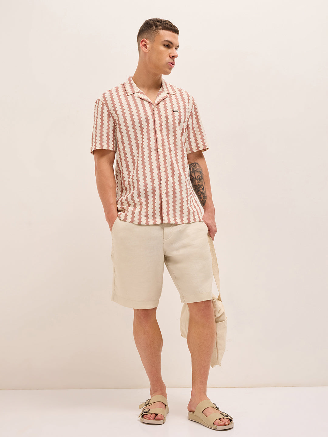 Pink Geometrical Woven Self-Design Relaxed Fit Casual Shirt