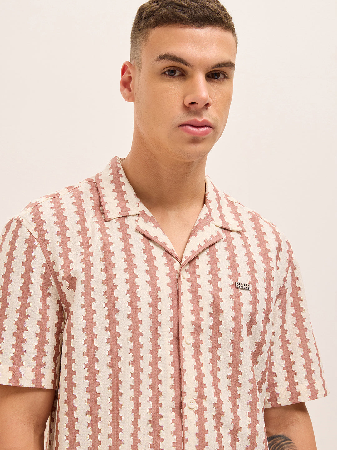 Pink Geometrical Woven Self-Design Relaxed Fit Casual Shirt