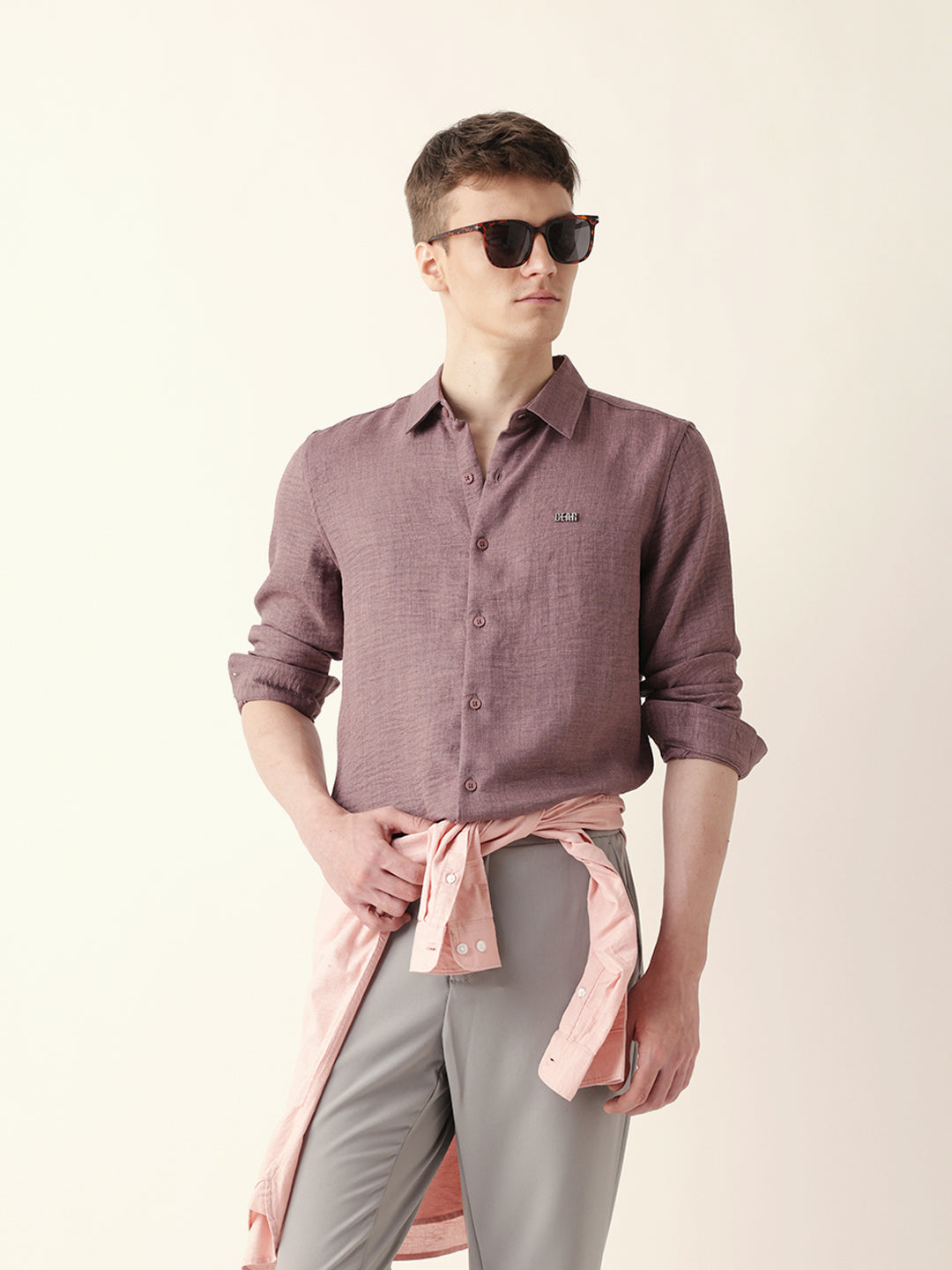 Pink Woven Textured Slim Fit Casual Shirt