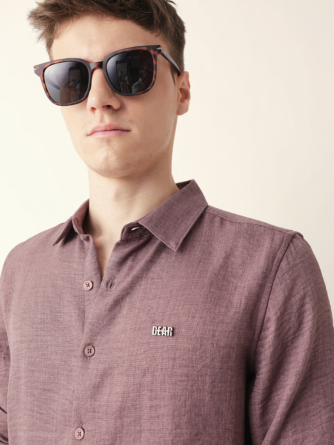 Pink Woven Textured Slim Fit Casual Shirt