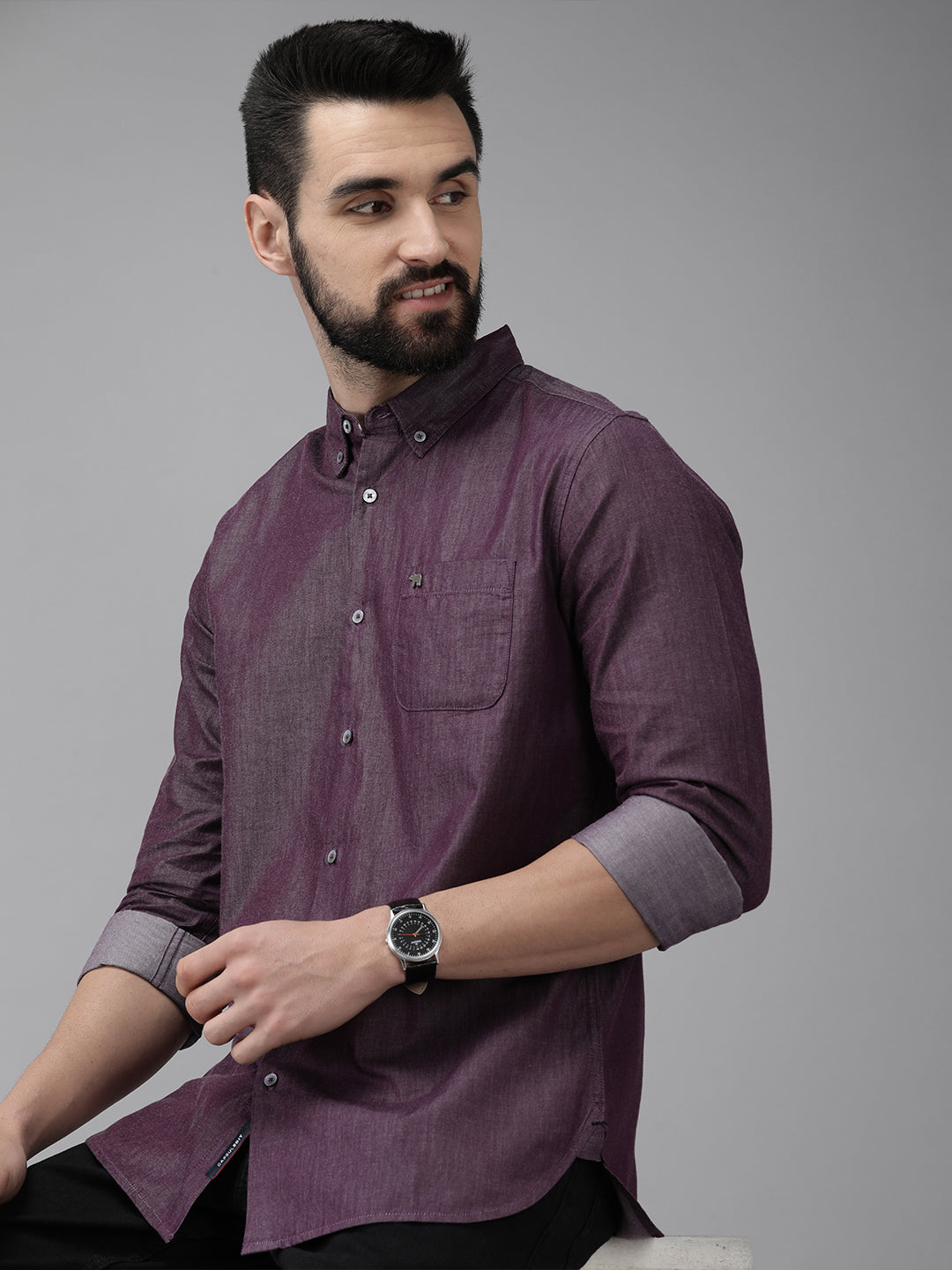 Men Aubergine Solid Slim Fit Cotton Chambray Casual Shirt