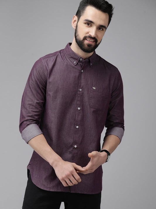 Men Aubergine Solid Slim Fit Cotton Chambray Casual Shirt
