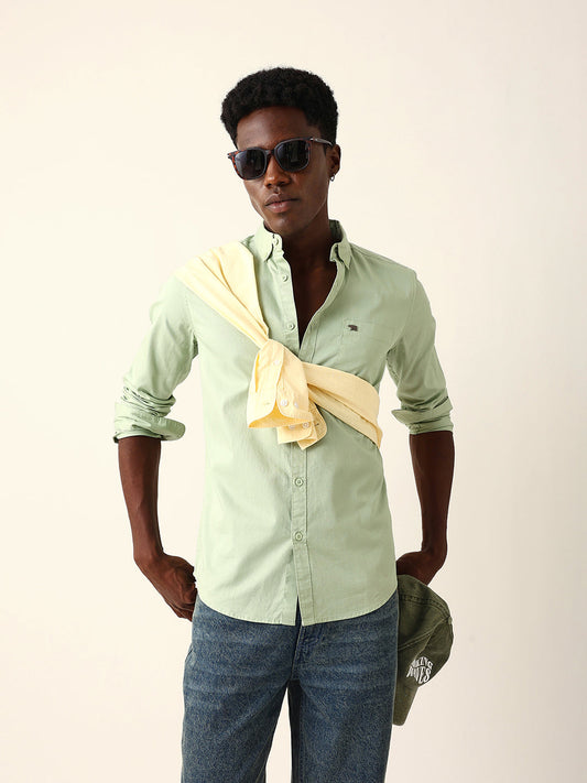 Light Green Solid Slim-Fit Casual Shirt with Button-Down Collar