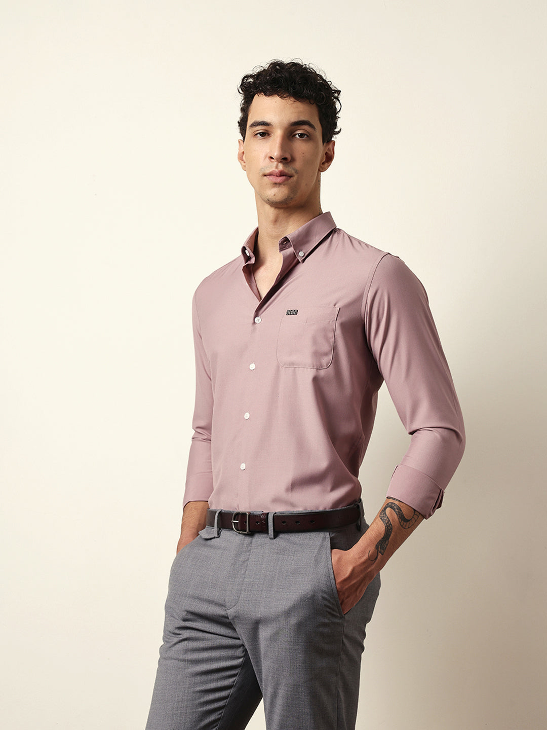 Pink Solid Slim Fit Casual Shirt with a Classic Semi-Formal Look