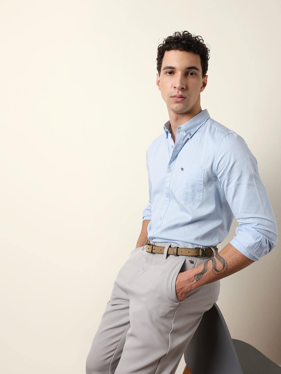 Light Blue Solid Cotton Slim Fit Casual Shirt