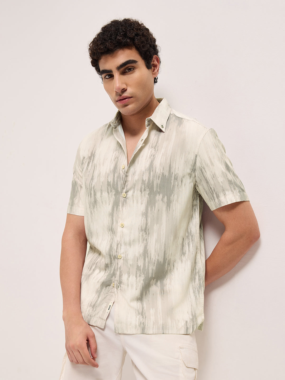 Grey & Cream Relaxed Fit Casual Shirt with Vertical Brushstroke Print